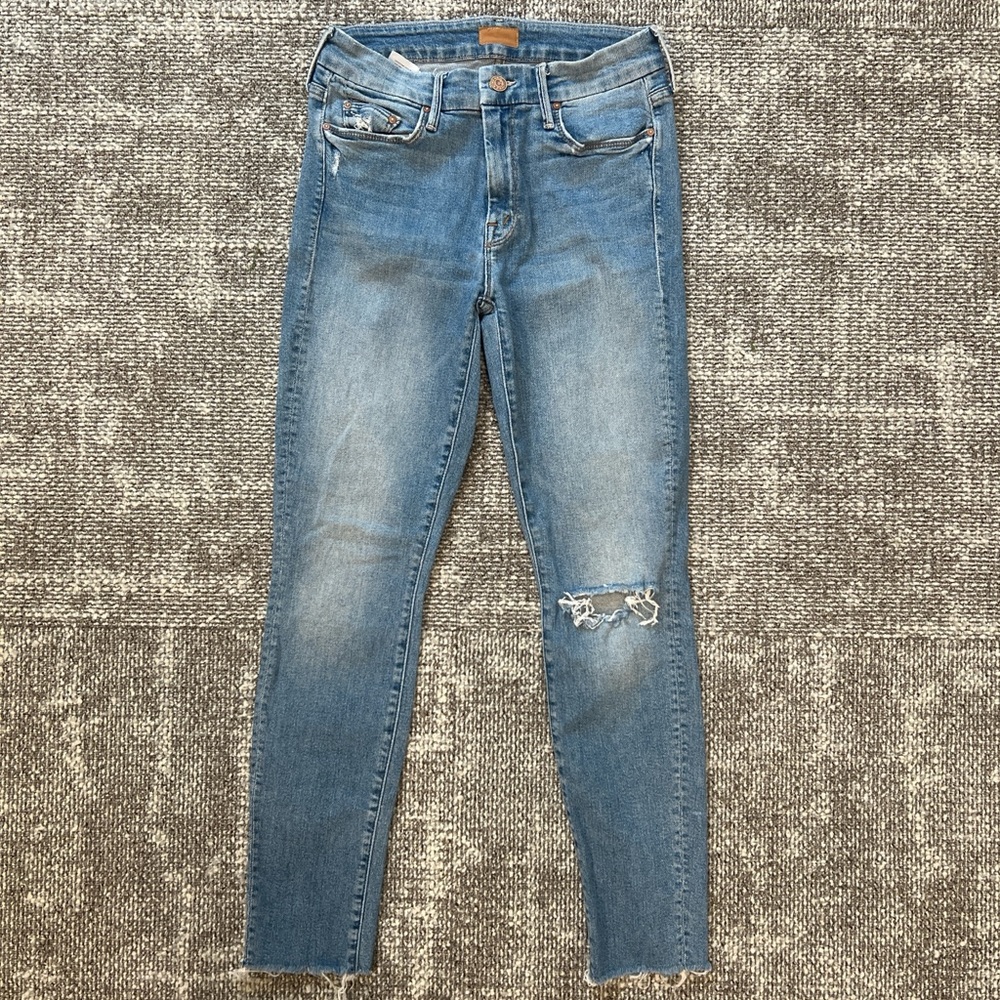 MOTHER Women's Skinny Jeans in Light Blue with Distressed Knee